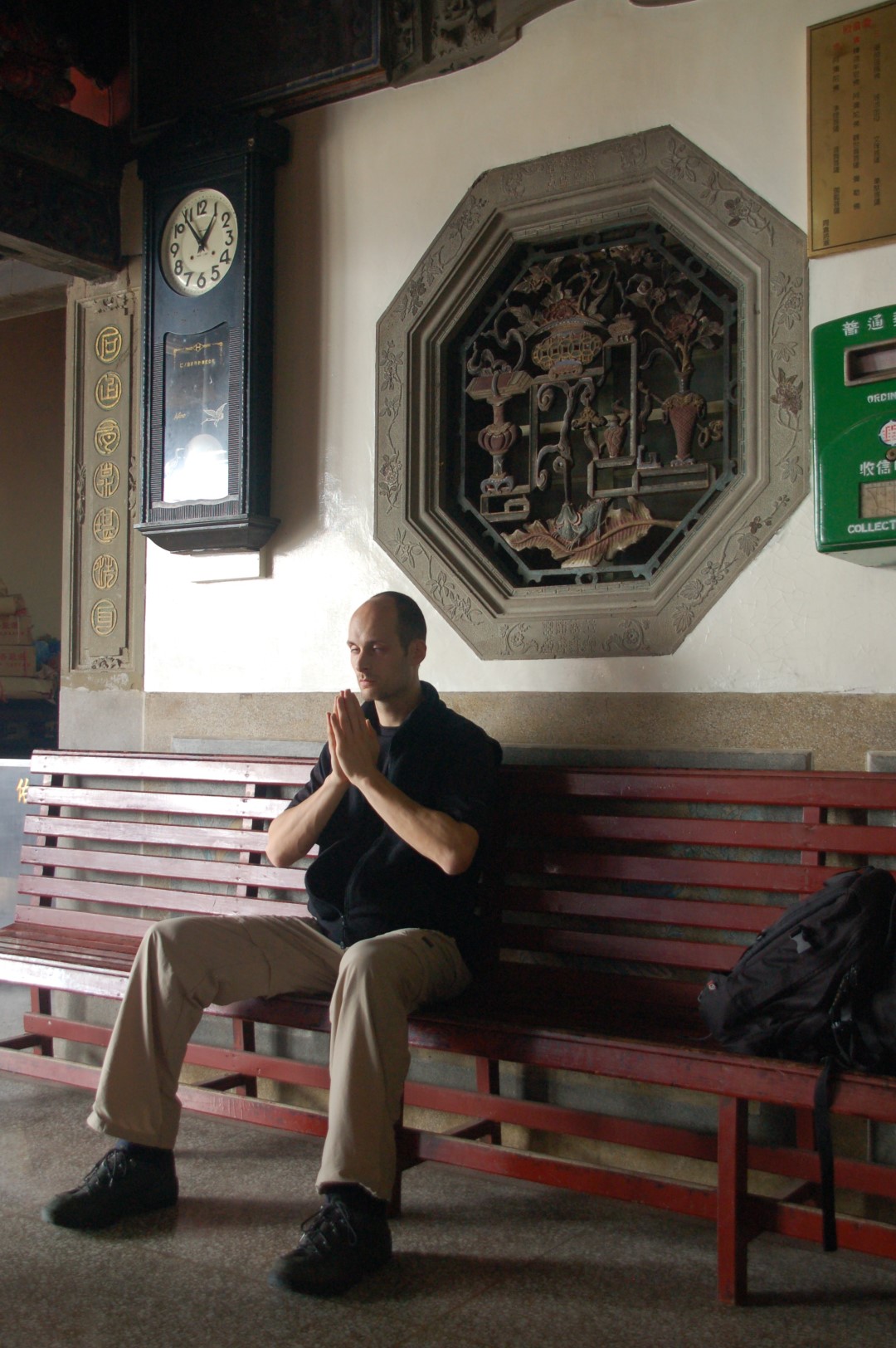 Training in Taiwan - Meditation im Mazu Tempel