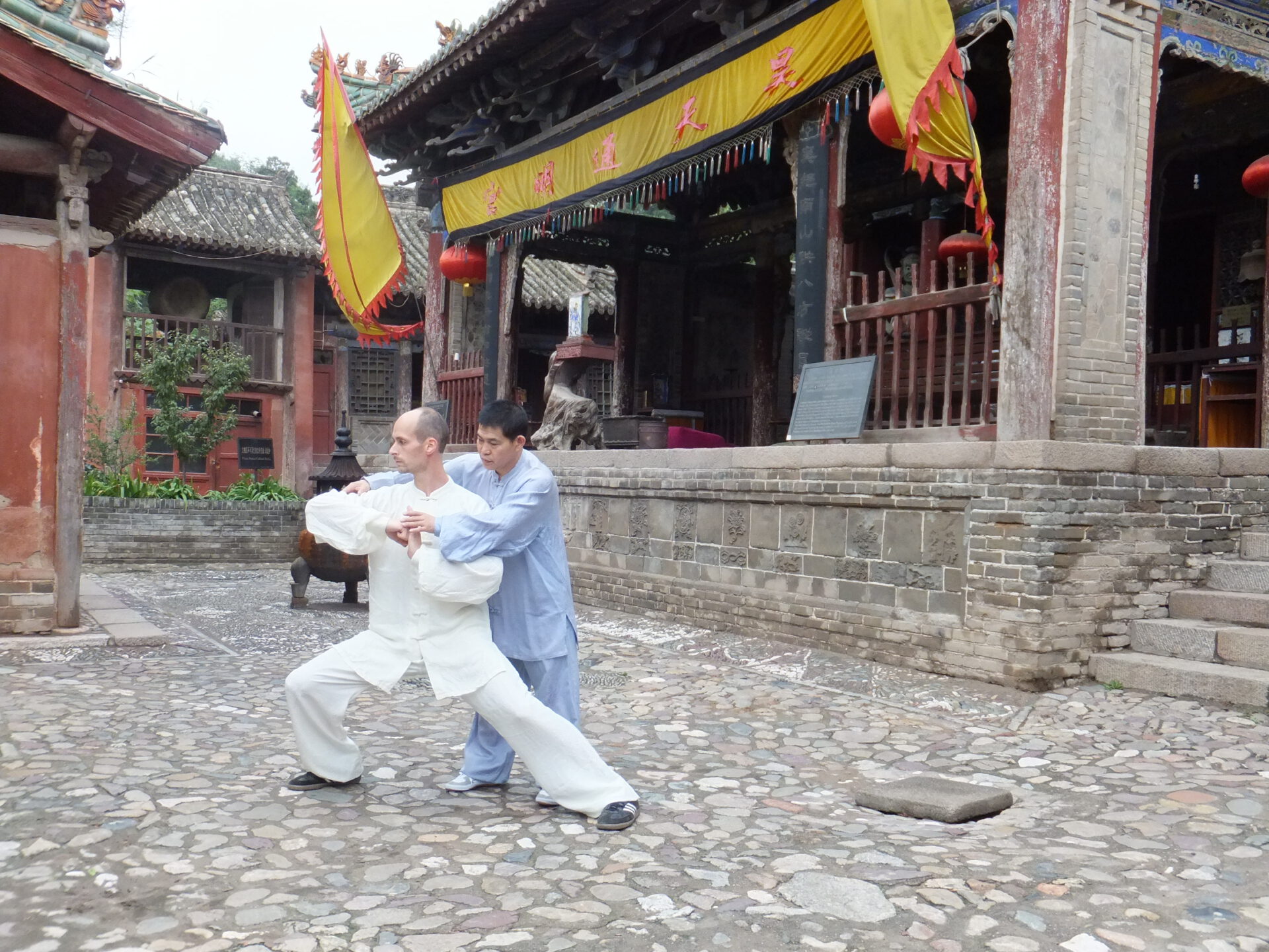 Training in China - Taiji Training im Kloster der Jadequelle mit Großmeister Shen Xijing